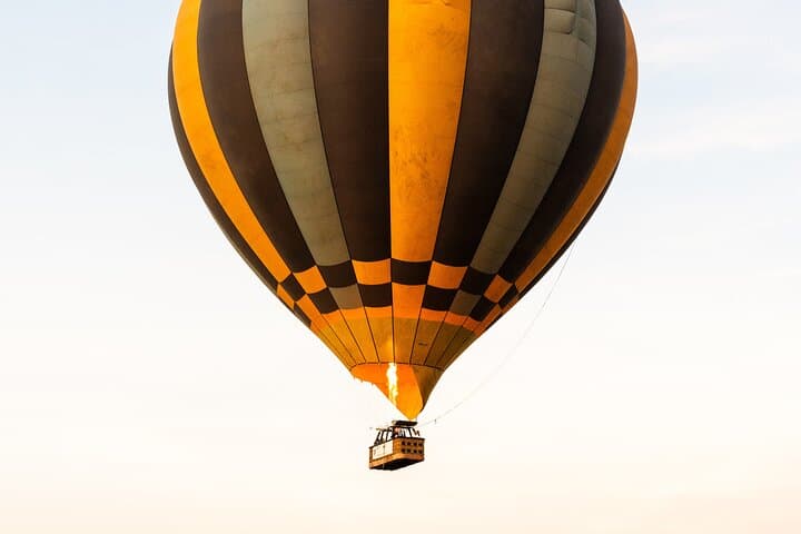 Sunrise Serengeti Hot Air Balloon Flight with Champagne Breakfast photo 2