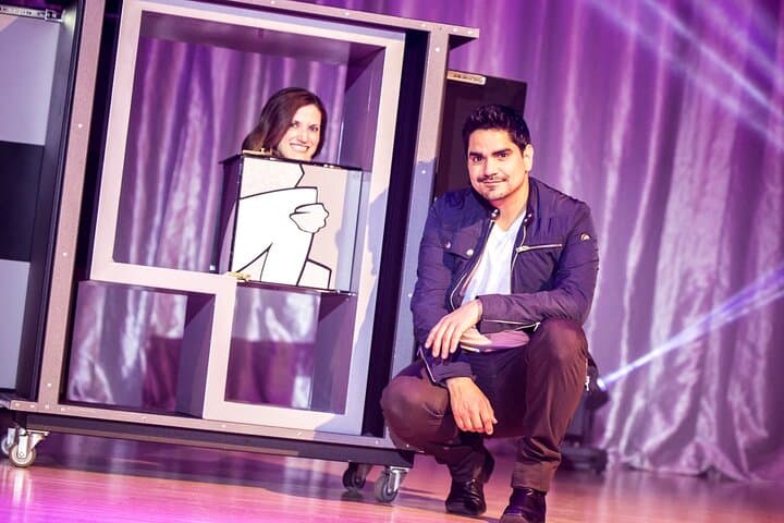 Straight Up Magic: Live Illusion Show in Tannersville (Pocono Mountains)