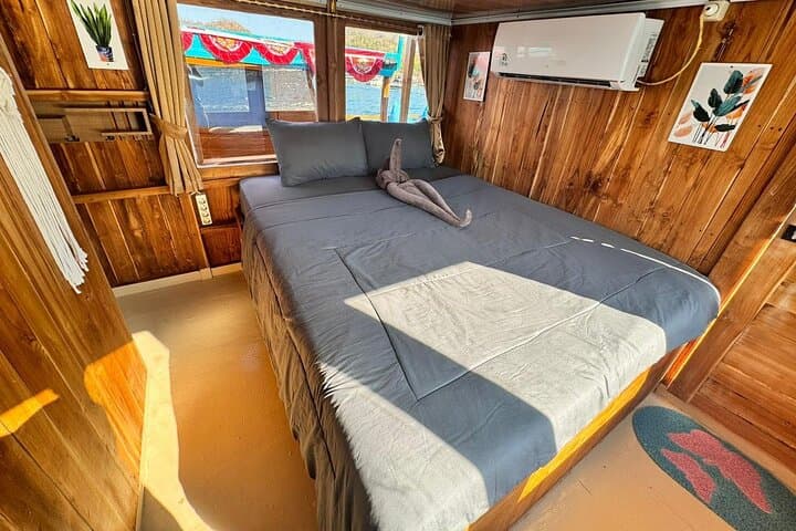 Komodo Private Boat Tour — 3 Days, 2 Nights from Labuan Bajo photo 4