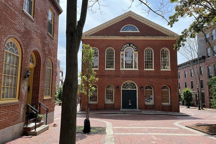 Salem Witch Tour from Boston by Train — Guided Walking Tour & Museum Entry photo 3