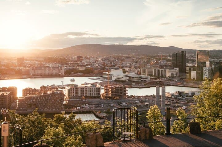 Private Oslo Walking Tour with a Local: Highlights and Hidden Gems photo 4