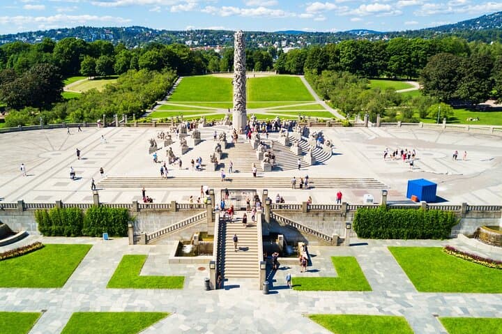 Private Oslo Walking Tour with a Local: Highlights and Hidden Gems photo 5