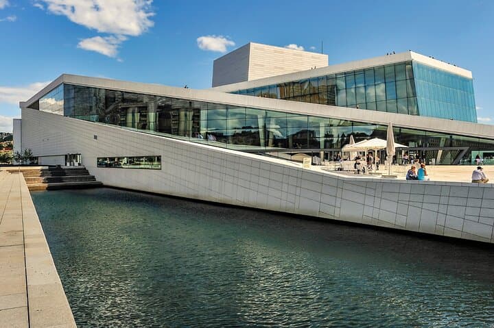 Private Oslo Walking Tour with a Local: Highlights and Hidden Gems photo 2
