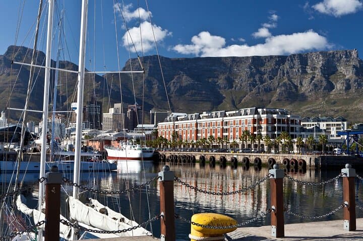 Cape Town Highlights and Hidden Gems — Private Local Walking Tour photo 3