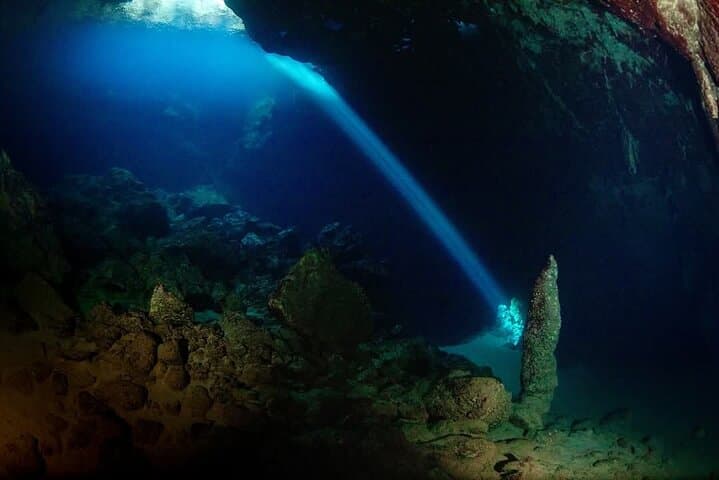 Scuba Diving in Chania, Crete — Elephant Cave & SS Minnewaska Wreck photo 2