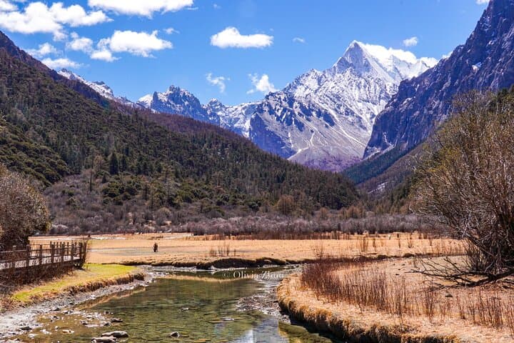 High-Plateau Journey: Daocheng Yading & Tibetan Highlands from Chengdu