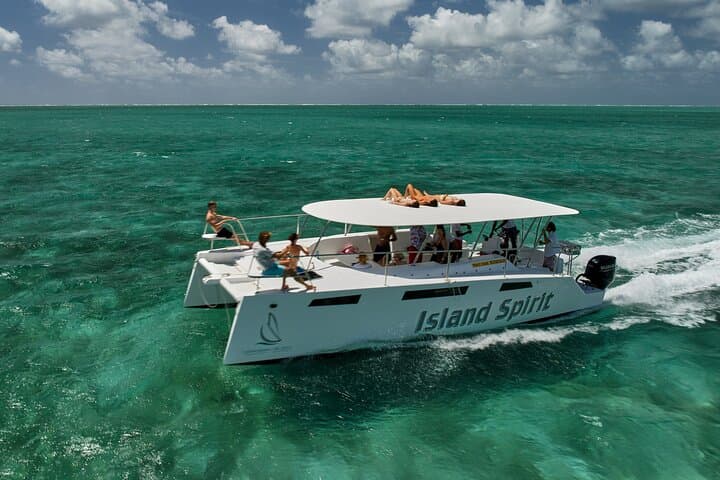 Philao Catamaran Cruise to Ile aux Cerfs — 5-Island Day Trip from Pointe Jérôme