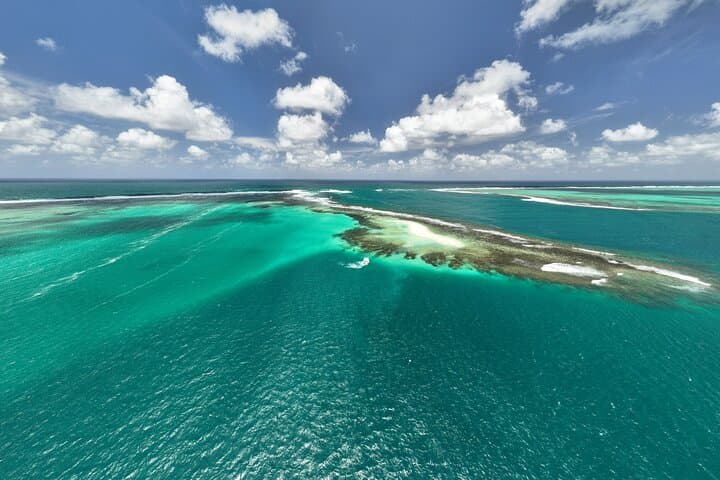 Philao Catamaran Cruise to Ile aux Cerfs — 5-Island Day Trip from Pointe Jérôme photo 5