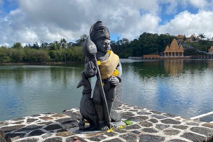 South Mauritius Scenic Tour: Trou aux Cerfs, Grand Bassin, Gris Gris & Rhum Tasting photo 3
