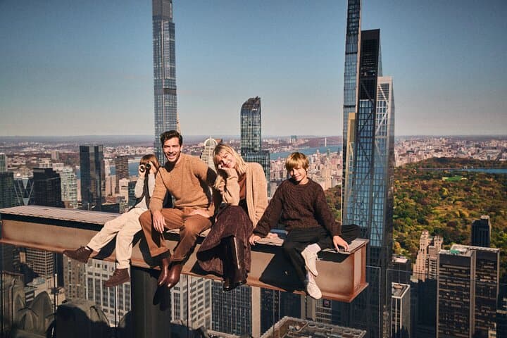 VIP Rock Pass: Top of the Rock Skylift, Beam & Hidden Rooftop Garden Guide photo 2