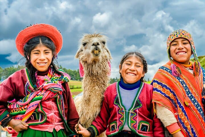 VIP Sacred Valley Tour: Maras, Moray & Ollantaytambo — Full Day from Cusco