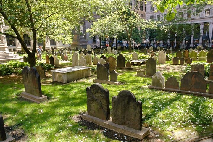 Manhattan Highlights Bus and Walking Tour: Times Square to Battery Park photo 6