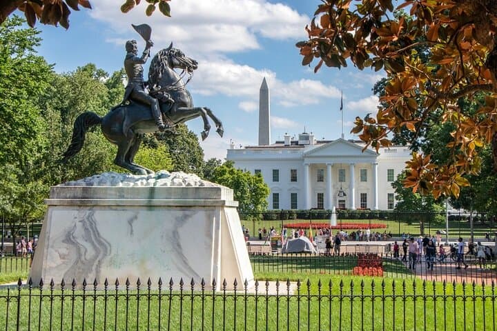 Lincoln’s Last Night and D.C.’s Hidden Observation Deck: A 2.5-Hour Historic Walking Tour