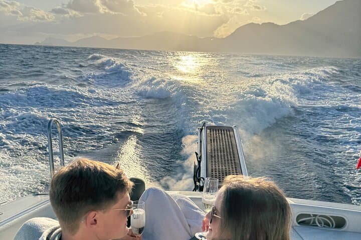 Amalfi Coast Private Sunset Motorboat Tour from Positano