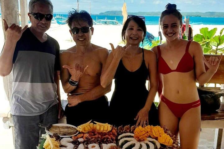 Siargao Tri-Island Tour: Daku, Guyam & Naked Island with Boodle-Fight Lunch photo 4