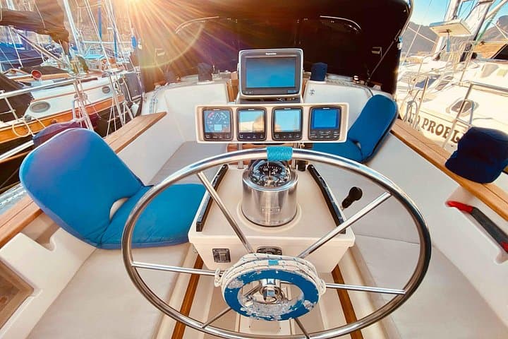 Steer a 40-Foot Yacht at Otaru Port: Private Hands-On Cruising Experience