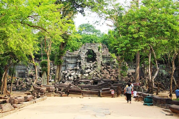 Banteay Srei & Beng Mealea: Private Day Tour from Siem Reap to Angkor's Carved Temples photo 4