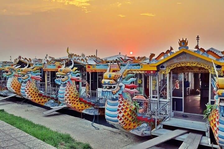 Hue Deluxe Group Tour: Perfume River, Imperial Citadel & Royal Tombs photo 2