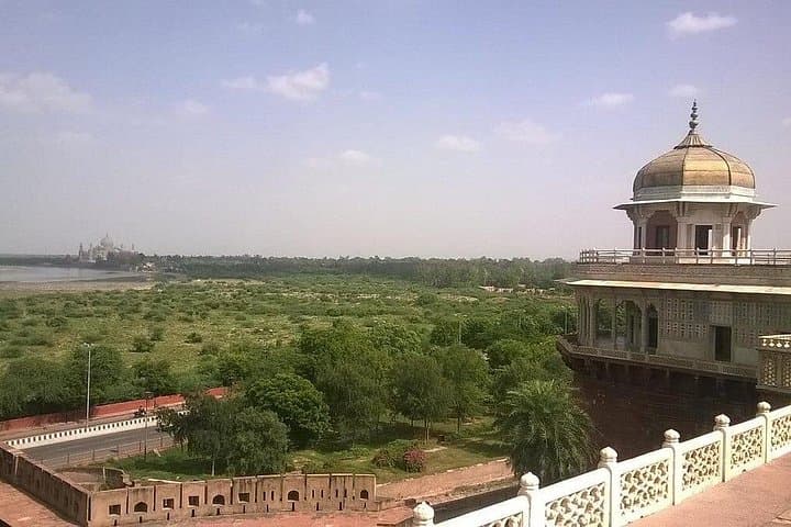Sunrise Taj Mahal Tour from Delhi: Same-Day Sunrise Journey to Agra photo 2