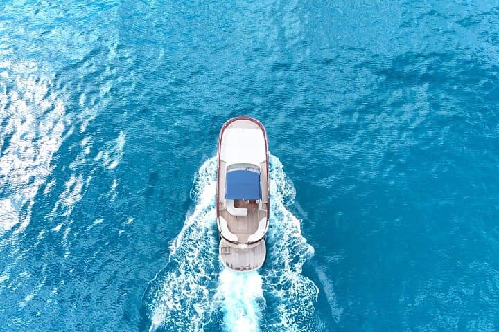 Capri Boat Trip from Sorrento: Small-Group Swim, Blue Grotto & Prosecco photo 6