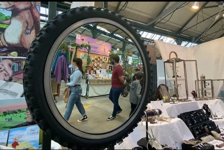 Discover Belfast: St. George's Market, Murals & Titanic Minivan Tour photo 4