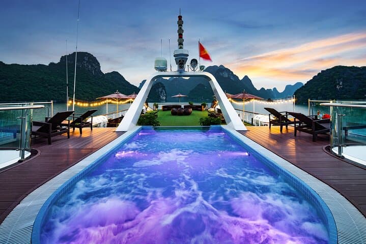 Hanoi Luxury 2-Day Halong and Lan Ha Bay Cruise photo 3
