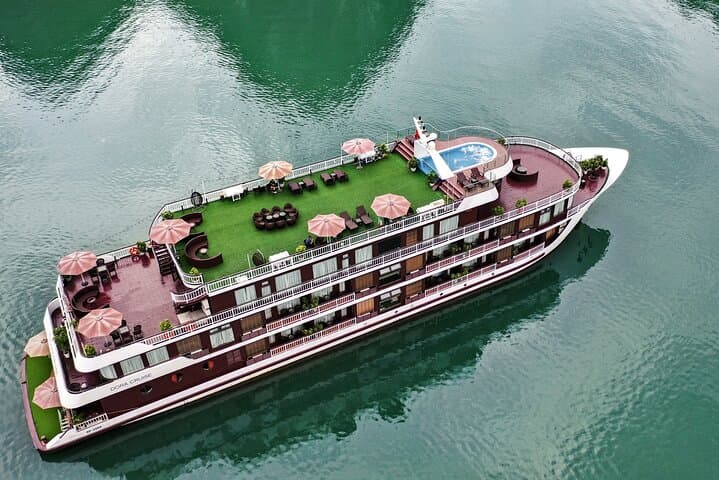 Hanoi Luxury 2-Day Halong and Lan Ha Bay Cruise photo 5
