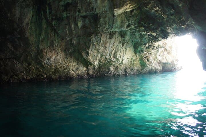 Amalfi Coast Small-Group Cruise to the Emerald Grotto: Swim Caves & Amalfi Stop photo 2