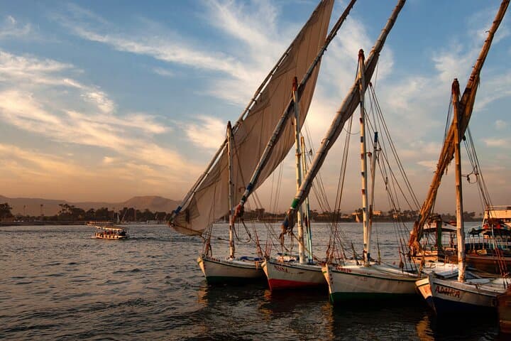 15-Day Egypt Tour: Nile Cruise, Pyramids & White Desert Adventure