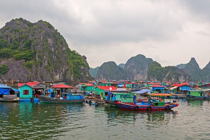 Luxury Halong Bay Cruise: 2-Day Escape from Hanoi photo 6