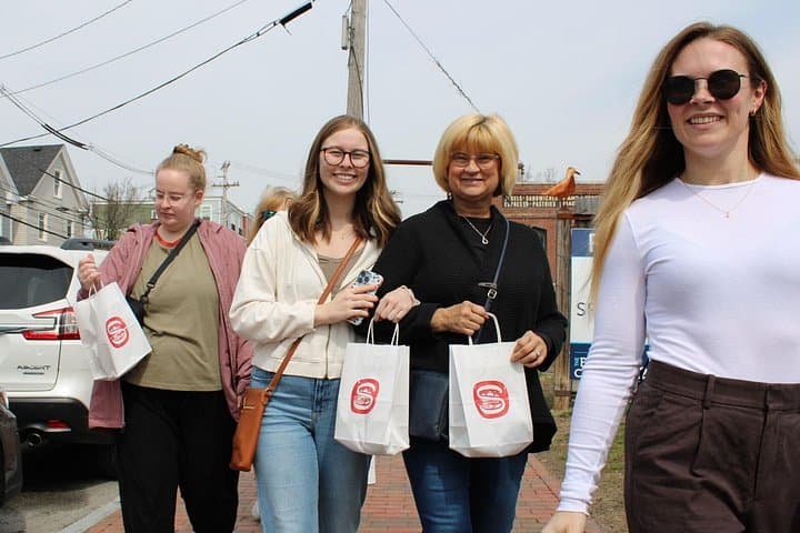 Women-Only West End Bakery Crawl Portland: Pastries & Coffee Tour photo 3