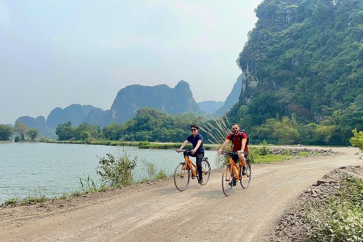 Ninh Binh Day Trip: Hoa Lu, Tam Coc Boat Ride & Mua Cave Viewpoint from Hanoi photo 2