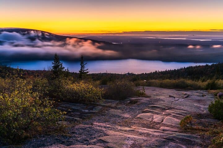 Classic Acadia Private Tour: Cadillac Mountain, Thunder Hole & Hidden Gems