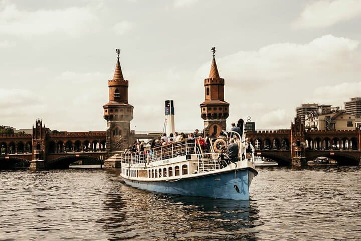 Sunset Steamship Beer Cruise on Berlin's Spree: Evening Views from a 140-Year-Old Ship photo 2