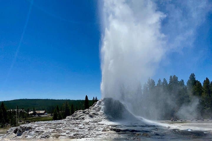 Half-Day Private Yellowstone Geyser Basin Tour — Old Faithful & Grand Prismatic photo 2