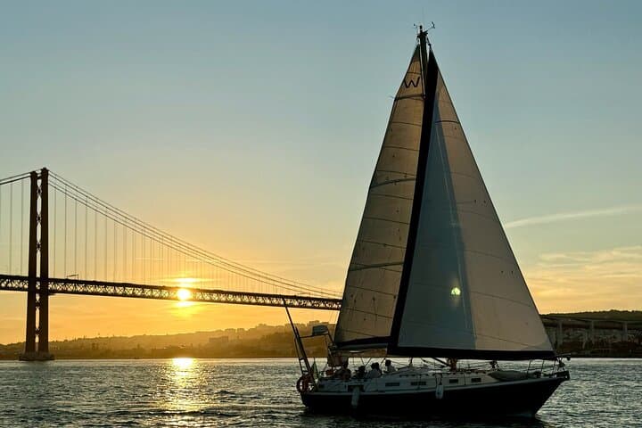 Sunset Sailing on the Tagus: Lisbon's Iconic Waterfront Experience photo 3