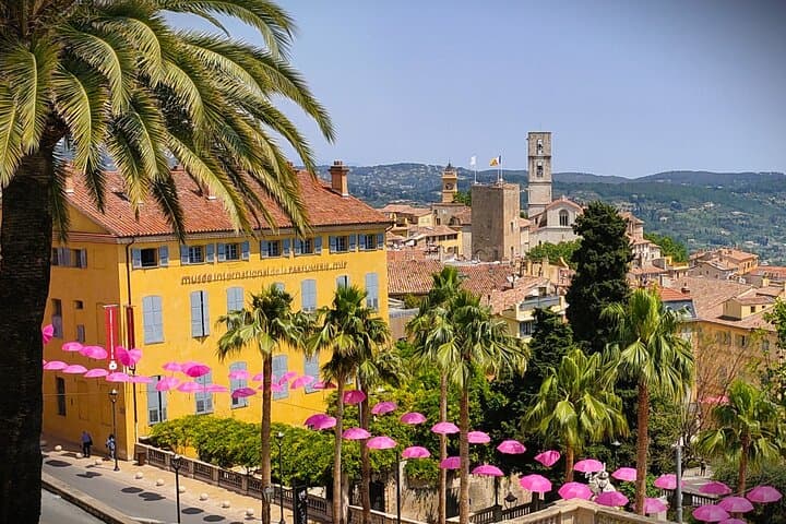 Provence backcountry day tour: Grasse & Saint-Paul de Vence — perfume, art & gorges photo 1
