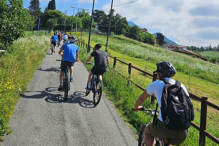 Moscato di Scanzo E‑Bike Tour — Hills, Wineries & Tasting Near Bergamo