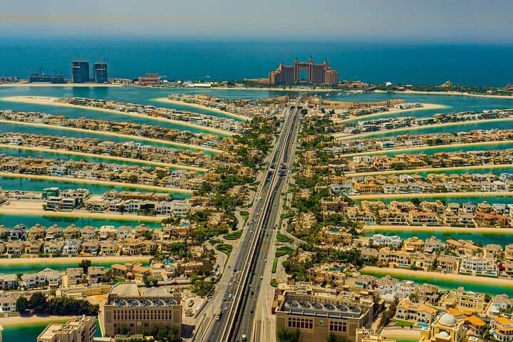 Dubai Top Sights: View the Palm, Dubai Frame & Atlantis Lost Chambers Tour