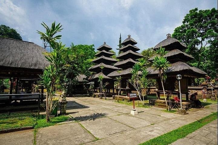 Bali Water Temples and UNESCO Jatiluwih: Private Day Tour from Seminyak photo 4