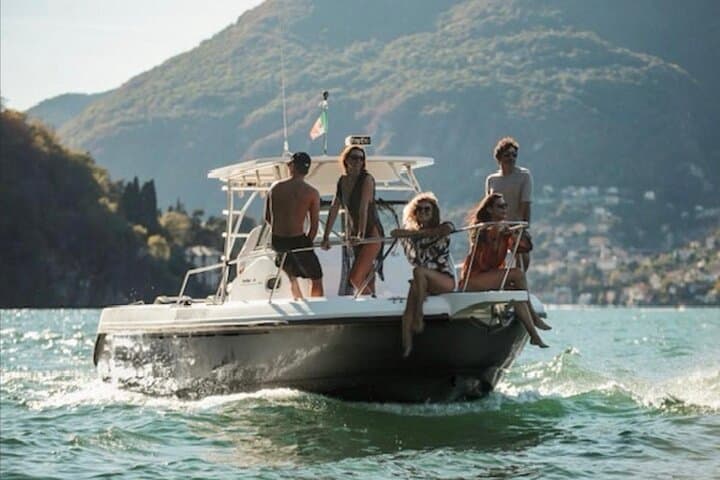 4-Hour Shared Boat Tour on Lake Como: Bellagio, Villas & Lakeside Views