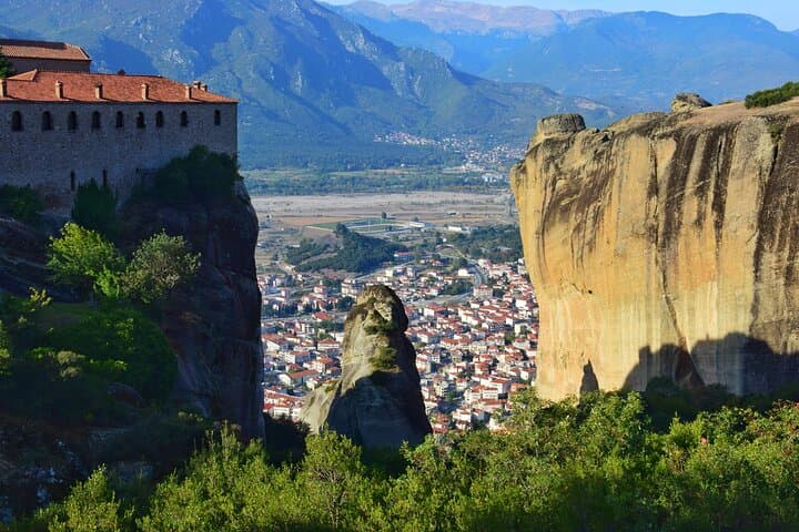 Private Meteora Monasteries and Thermopylae Day Tour from Athens photo 3