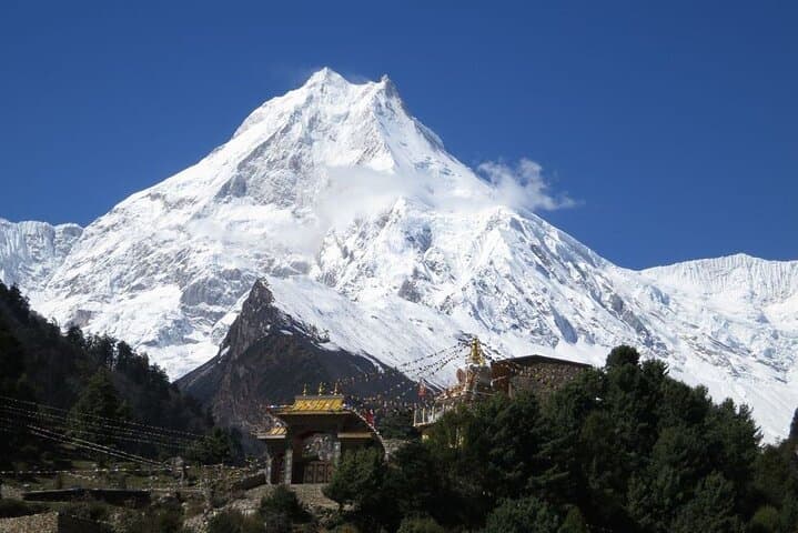Manaslu Circuit Trek: 13-Day Himalayan Crossing and Larkya Pass photo 2
