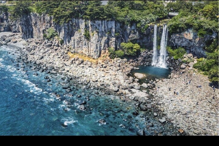 Discover Jeju Island: A Private Full-Day Tour of South and East Highlights