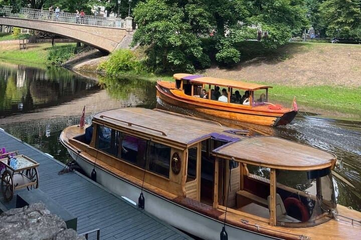 Riga Canal and Daugava River Cruise: Historic Boat Tour from Bastejkalns photo 3