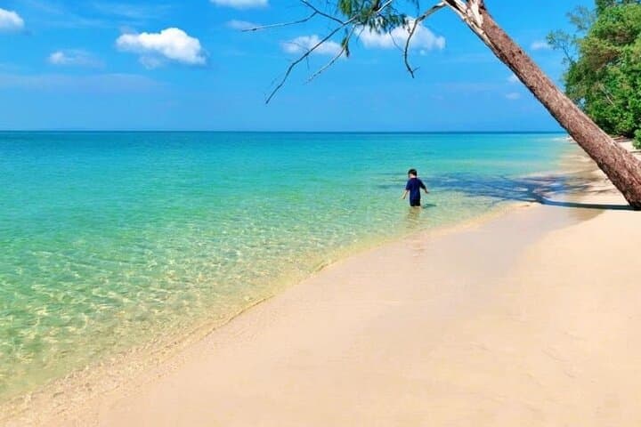 Hidden Full-Day Island Life Tour in Phu Quoc: Speedboat Fishing, Snorkeling & Beach BBQ photo 5