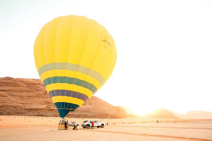 Wadi Rum Sunrise Hot Air Balloon Tour with Hotel Transfer photo 2
