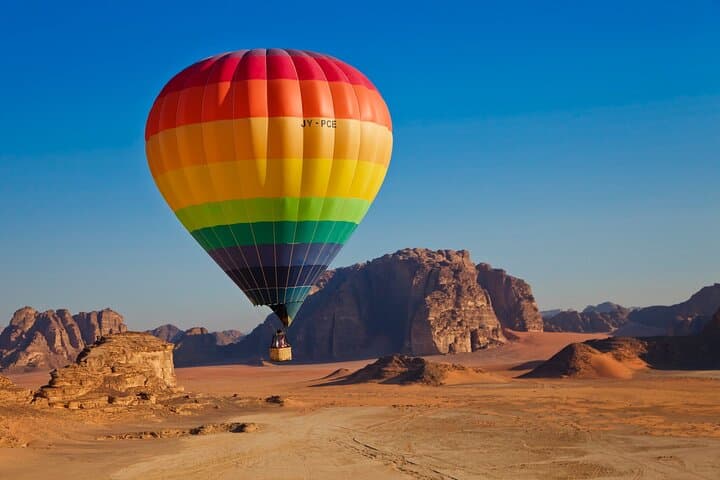 Wadi Rum Sunrise Hot Air Balloon Tour with Hotel Transfer photo 6