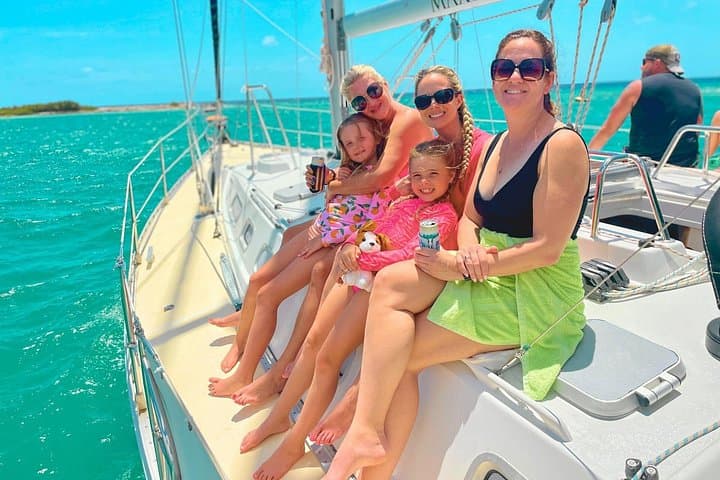Curacao Private Boat Tour Deluxe: Snorkel Spanish Water & Lunch Aboard a 48ft Yacht