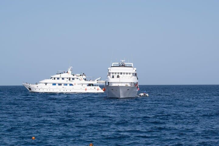 Marsa Mubarak Snorkeling, Intro Dive & Lunch — Full-Day Red Sea Boat Trip photo 2